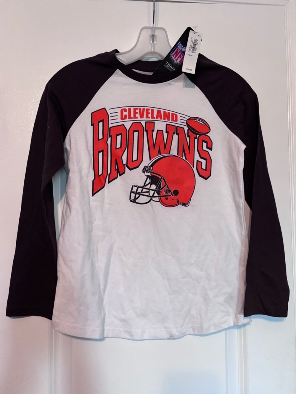 Cleveland Browns Kids Raglan Shirt -  size Large (10/12) NWT *minor damage